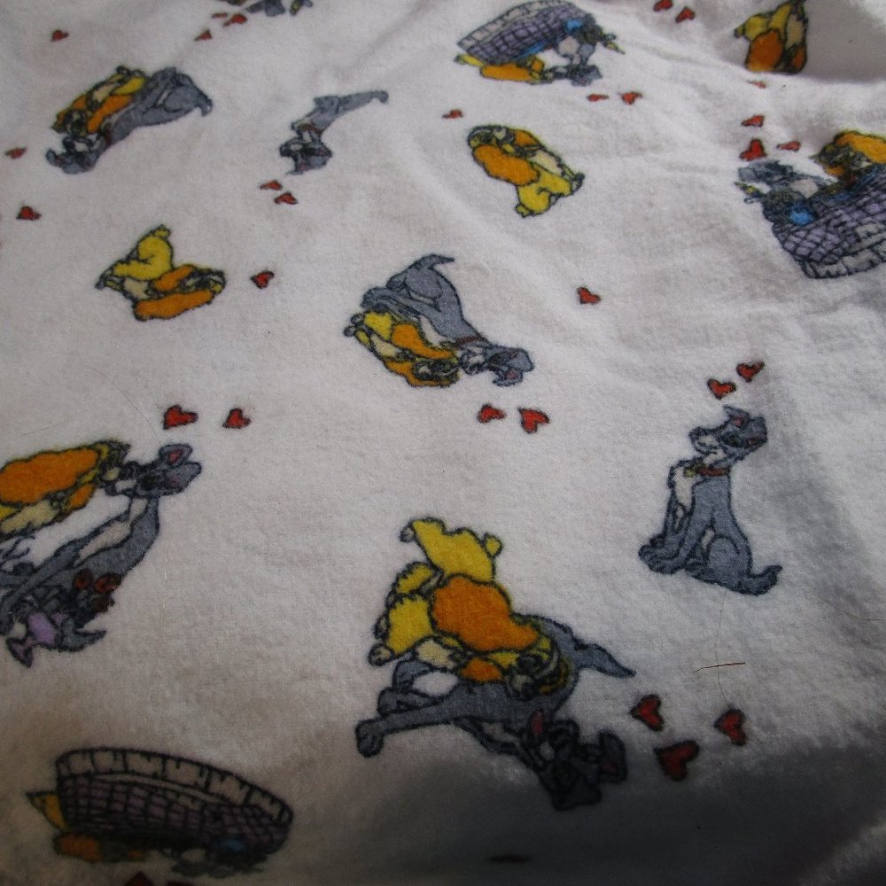 New Disney Lady & the Tramp Flannel Pajama set Size 3XL White & Red Piping - Picture 5 of 5